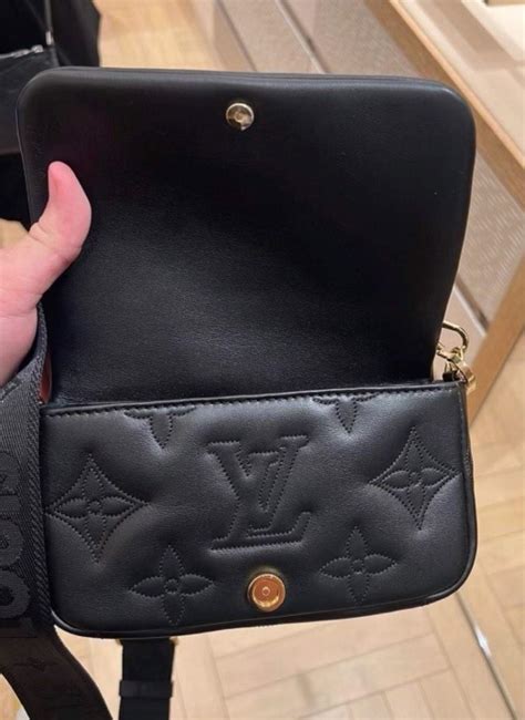 lv wallet on strap bubblegram|LOUIS VUITTON Calfskin Bubblegram Wallet On Strap Black .